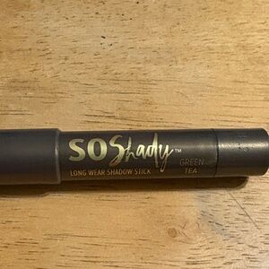 Belle Beauty. Long Wear Shadow Stick - Green Tea